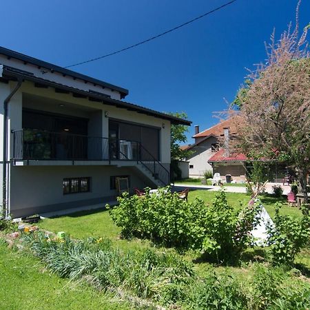 Modern House In Visoko Villa Exterior photo